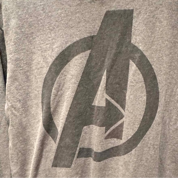 Gray Avengers Long Sleeve Shirt MEDIUM - Picture 3 of 5
